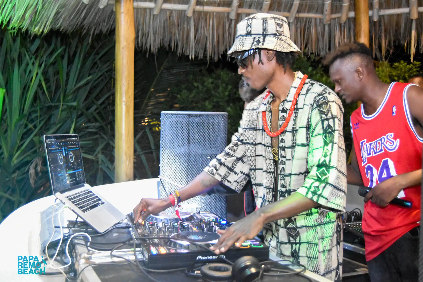 Foto 3 dell'evento DJ UV