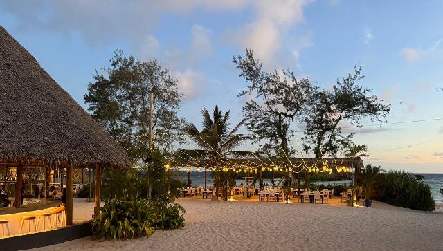 Atmosfera serale al ristorante di Papa Remo Beach